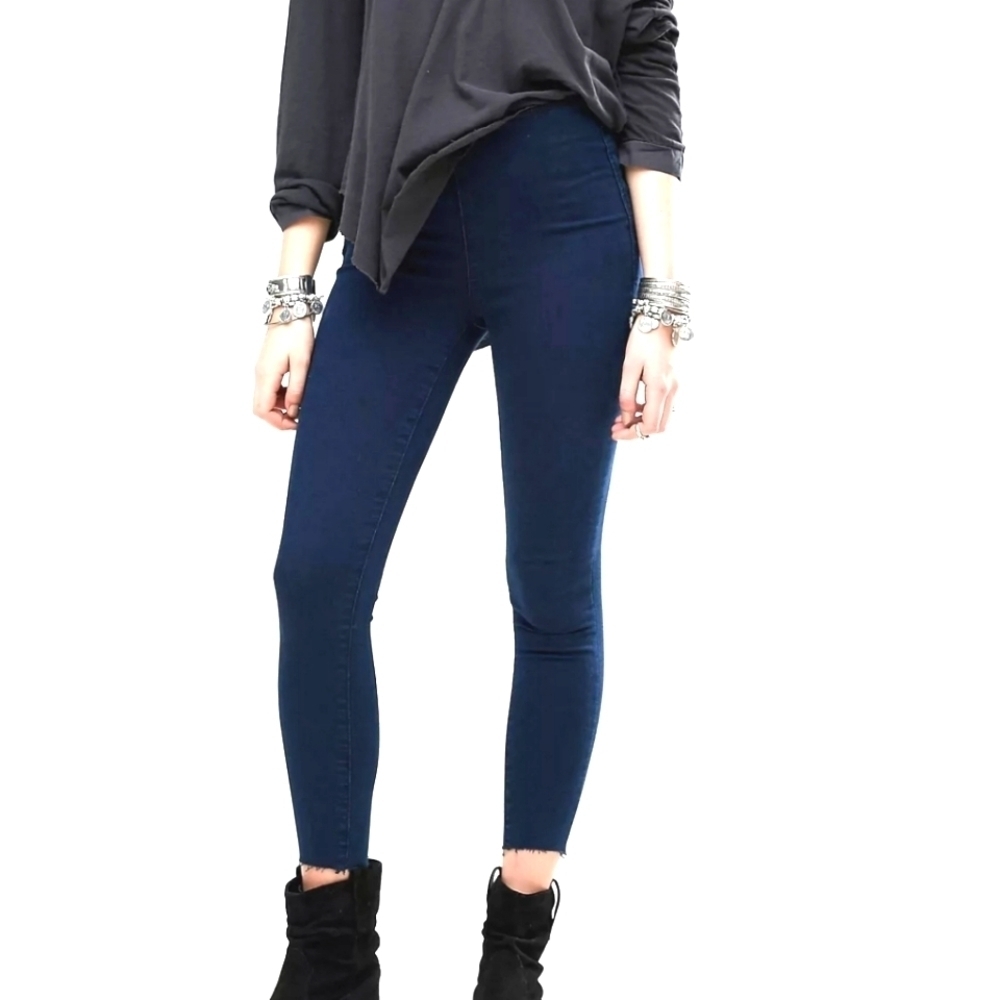 Free People Easy Goes It Raw Hem Mid Rise Dark Wash Denim Ankle Legging